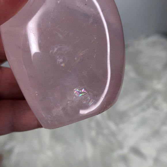 Rose Quartz Freeform Crystal pink gemstone rainbow - Picture 7 of 9